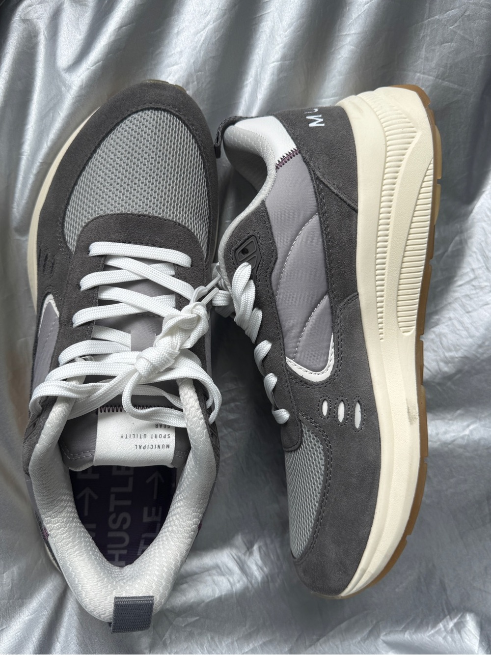 Municipal MOG SHOES Gray / Gum Suede & Mesh Casual Sneakers with Cream Sole